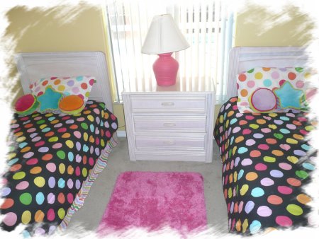 colorful twin room